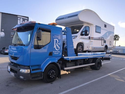 Servicio de grúa para caravanas